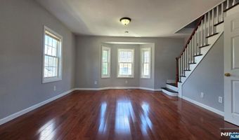 96 Westside Ave, Bergenfield, NJ 07621