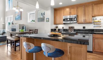 3990 ABBEY Ln B411, Astoria, OR 97103