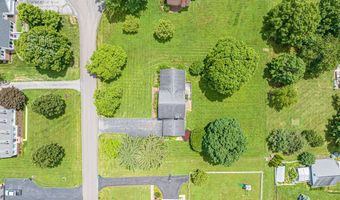 19464 Triple Crown Dr, Abingdon, VA 24211
