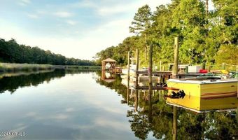232 N Brightleaf Dr, Minnesott Beach, NC 28510