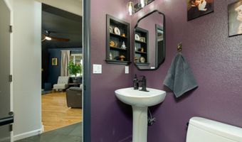 908 Lakeview Dr, Dayton, NV 89403