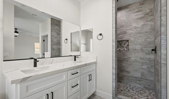 19707 Roanoke Rd, Apple Valley, CA 92307