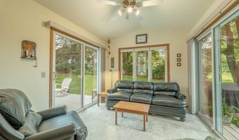7549 W Village Crest Dr, Madison, WI 53719