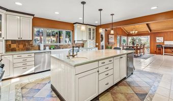 2260 E Mission Rd, Fallbrook, CA 92028