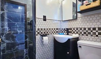 110 Morgan St, Athens, WV 24712