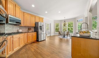 8805 Saddle Trl, Ball Ground, GA 30107