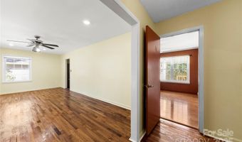 3220 Wiseman Dr, Charlotte, NC 28227