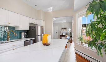 109 Church St 3, Newport, RI 02840