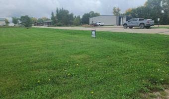 102 11th St E, Bottineau, ND 58318