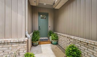 2 Stanhope Ln, Bella Vista, AR 72715