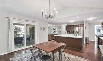 705 Lake Trl, Aurora, OH 44202