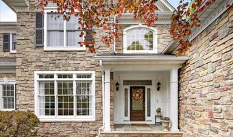 3 RAYMOND Ln, Belle Mead, NJ 08502