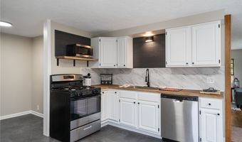 48304 State Route 113, Amherst, OH 44001