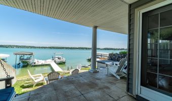 6540 W South Lake Gage Dr, Angola, IN 46703