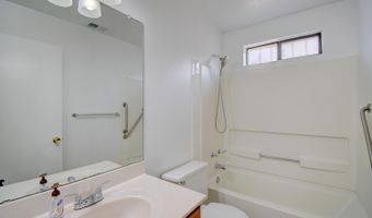 715 KINLEY Ave NE, Albuquerque, NM 87102