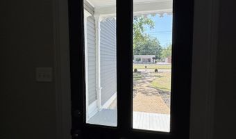 201 Boothe St, Batesville, MS 38606