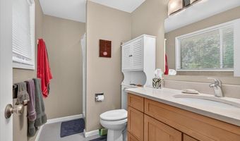 635 Chestnut St, Ashland, OR 97520