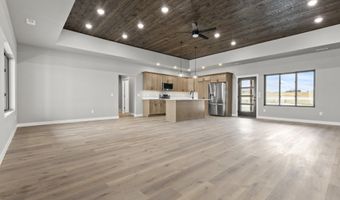 19225 Double Tree Cir, Belle Fourche, SD 57717