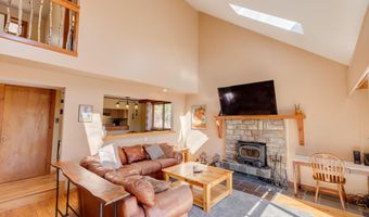176 Reservoir Rd, Campton, NH 03223