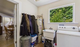 10730 W End Rd, Arcata, CA 95521