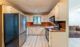 54 New London Dr, Barnstead, NH 03225