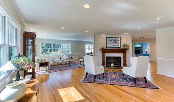 5151 PIEDMONT Pl, Annandale, VA 22003