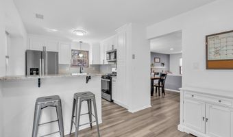 86 Bradford Ct, Aberdeen, NJ 07747