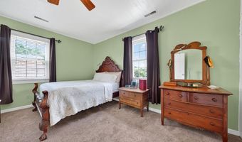 5596 Walnut St, Augusta, MO 63332