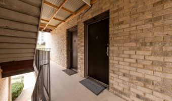 6137 EDSALL Rd #I, Alexandria, VA 22304