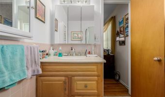 539 Newark St, Aurora, CO 80010