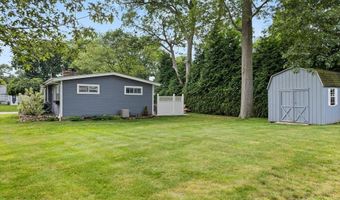 93 Wildwood Trl, East Greenwich, RI 02818