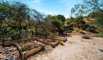 425 Loma Larga, Solana Beach, CA 92075