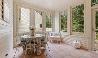 1 Emery Rd 1, Bedford, MA 01730