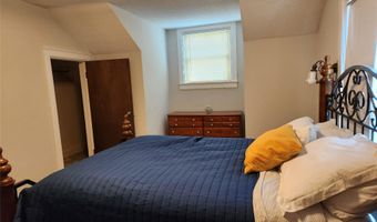 903 Greene St, Adel, IA 50003