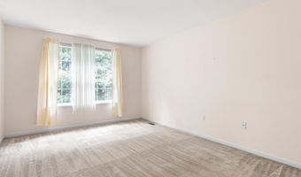 121 CROOM MILLS Dr, Hockessin, DE 19707
