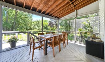 5 LINDEN SPRING Ln, Bear, DE 19701