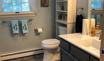 2 Marywood Ln, Cumberland, RI 02864