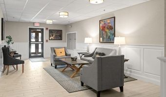 60 Merrimac St 701, Amesbury, MA 01913