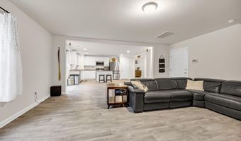 169 Carriagebrook Cir, Camden, SC 29020