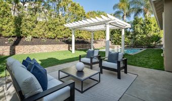 7886 Sitio Abeto, Carlsbad, CA 92009