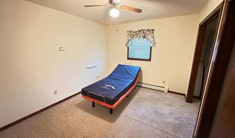 1215 NE 24th Ave, Aberdeen, SD 57401