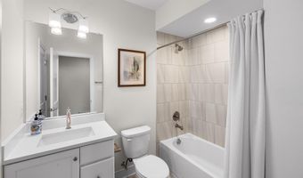 9501 WILDOAK Dr, Bethesda, MD 20814