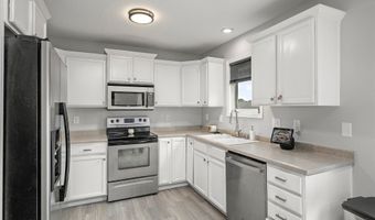 1107 Rosewood Dr, Altoona, IA 50009
