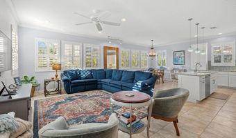 704 GLADIOLUS St, Anna Maria, FL 34216