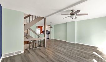 99 BURNING TREE Ln, Reading, PA 19607