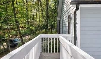 100 Little Rdg, Berkeley Lake, GA 30096