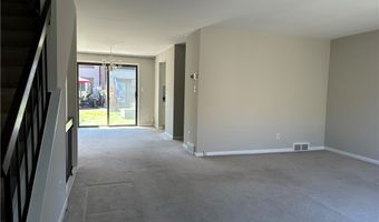 304 Charlesgate Cir, Amherst, NY 14051