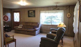 607 11 S Main St, Cascade, ID 83611