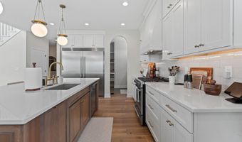 50311 Prairie Point Ct, Ames, IA 50014