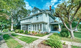 1194 Main St, Andrews, NC 28901